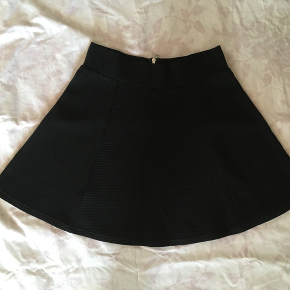 Black Skirt with silver zipper - Picture 1 of 3